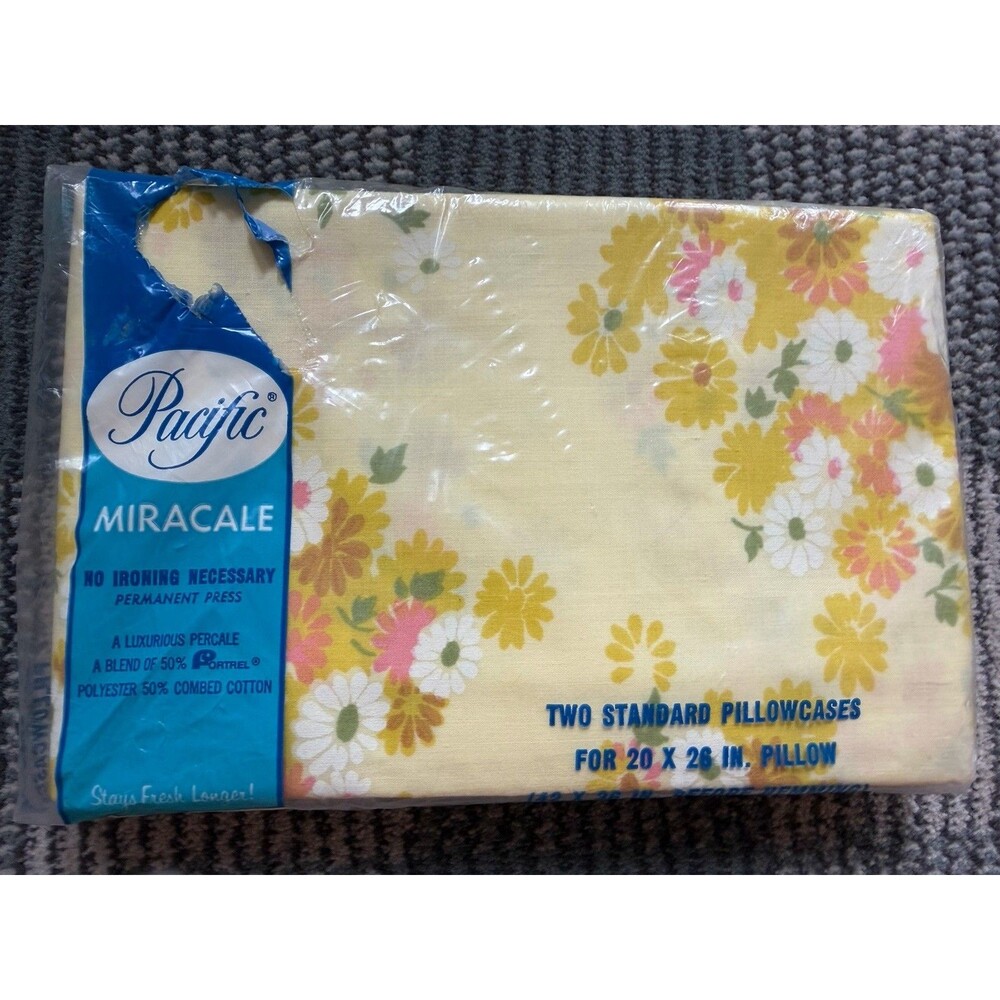 NEW Vintage Pacific Miracle Percale Yellow Floral Daisy Set Of 2 Pillowcases